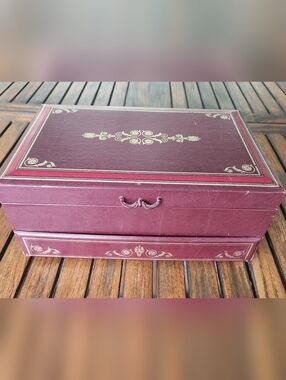 LVintage Burgundy Leatherette Jewelry Organizer Gold Accents 3 Tier Velvet